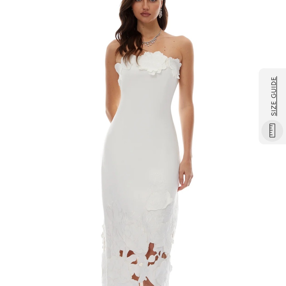 Chic Strapless White Dress